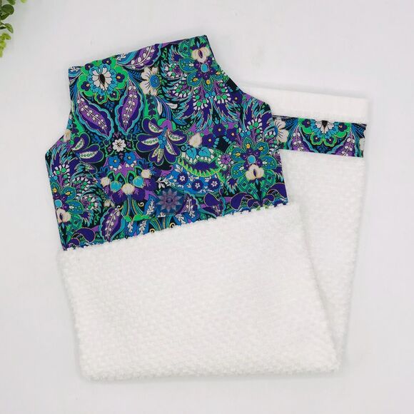 Hanging Kitchen Towel: Purple Green Paisley Topper, Button Closure - Picture 5 of 6